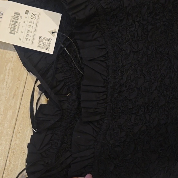 New Zara Black Spaghetti Strap Stretchy Smocked Ruffle Hem Tank - Picture 6 of 12